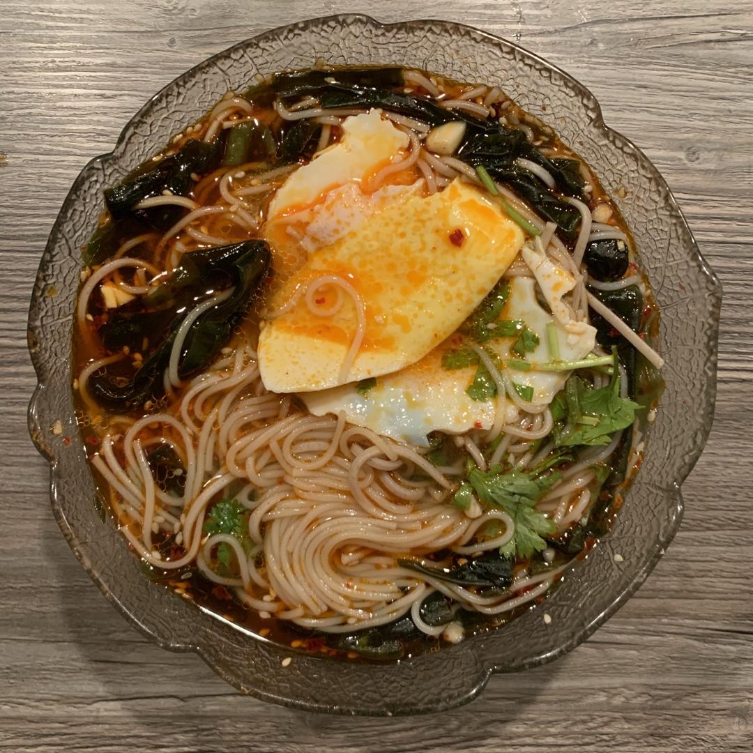 酸汤面