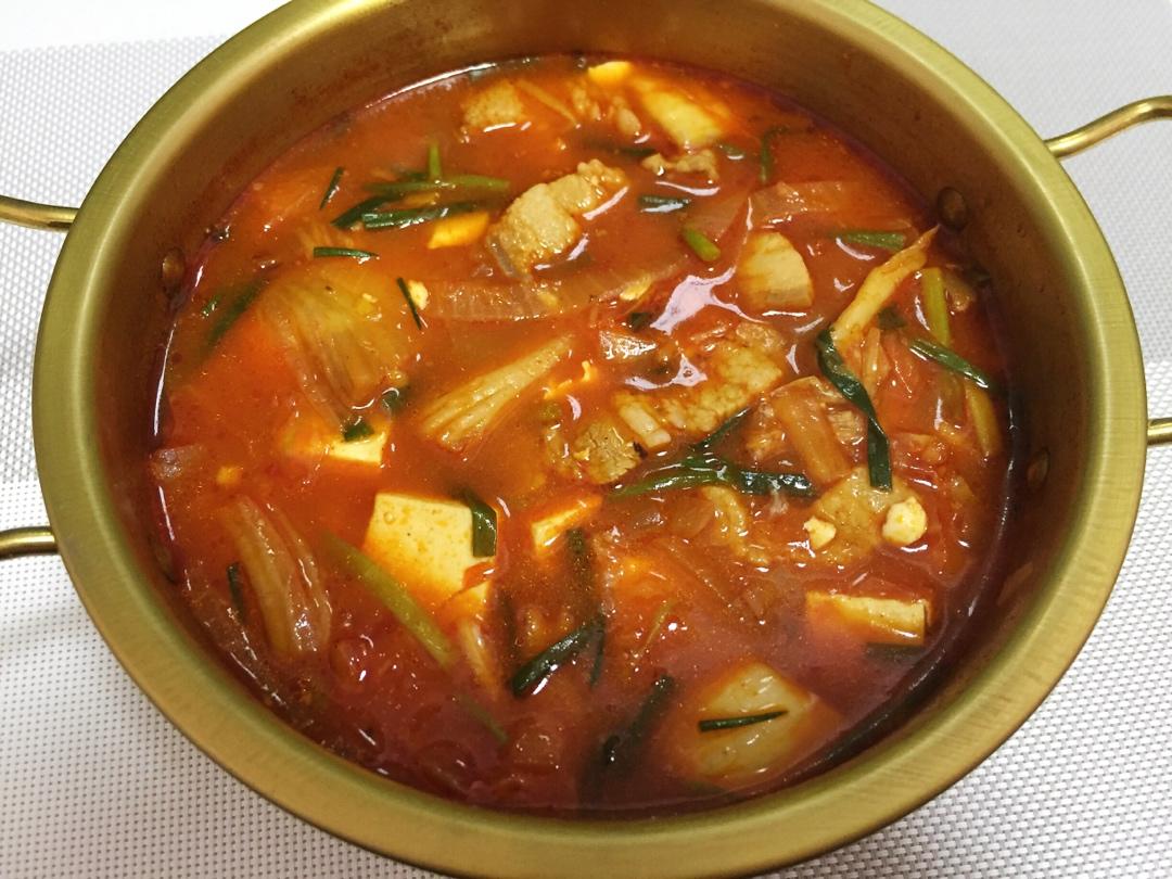 好吃到哭泣的泡菜豆腐汤