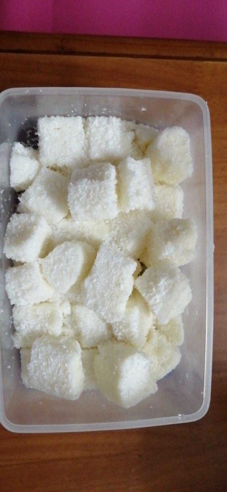 （只需4种材料)牛奶小方