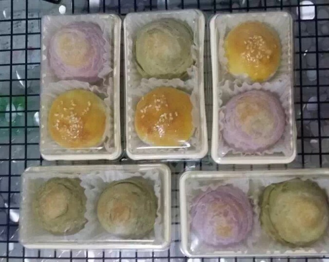 蛋黄酥~紫薯、抹茶、原味~花好月圆，中秋快乐~内附一次做六色蛋黄酥方法~