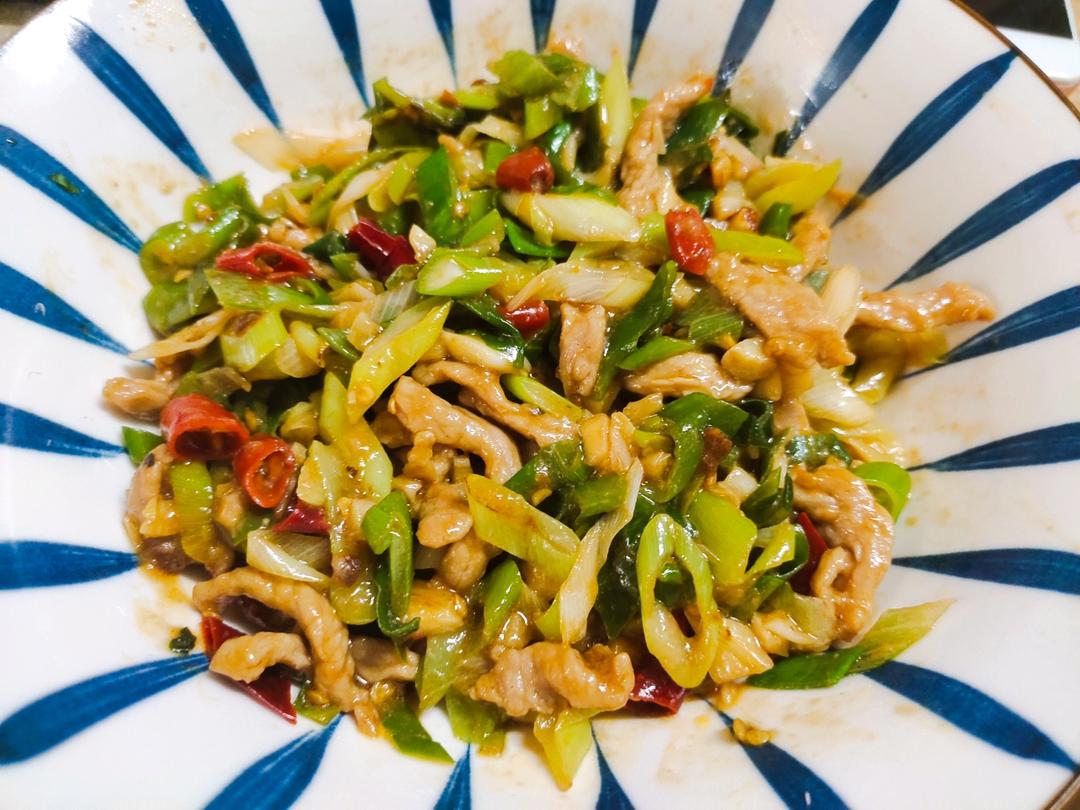 超下饭的大葱炒肉片