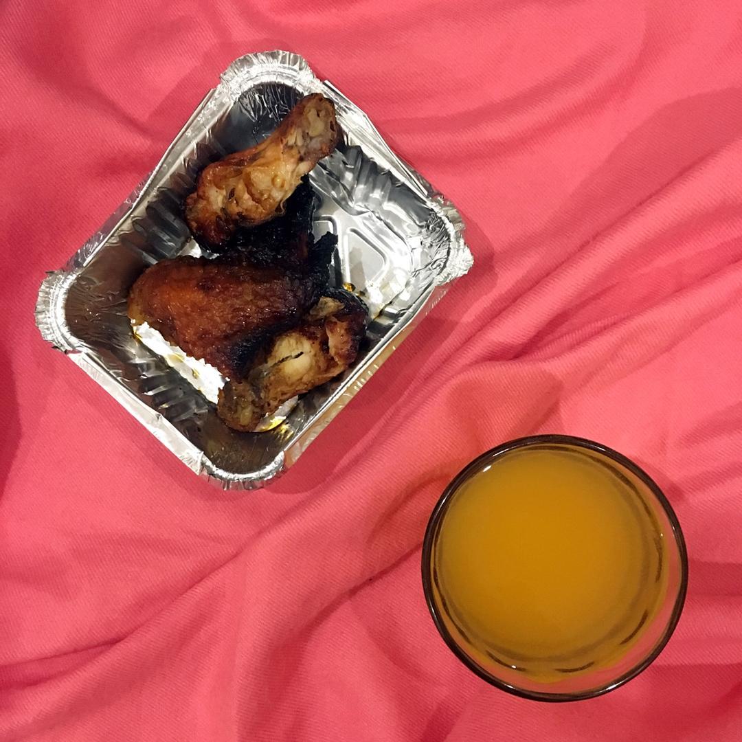 一个人两只碗三口锅的小日子
