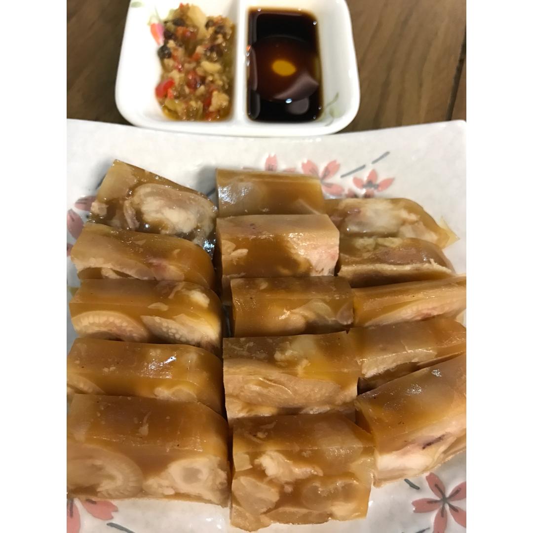 堂妈教你做年夜饭必吃———猪蹄冻