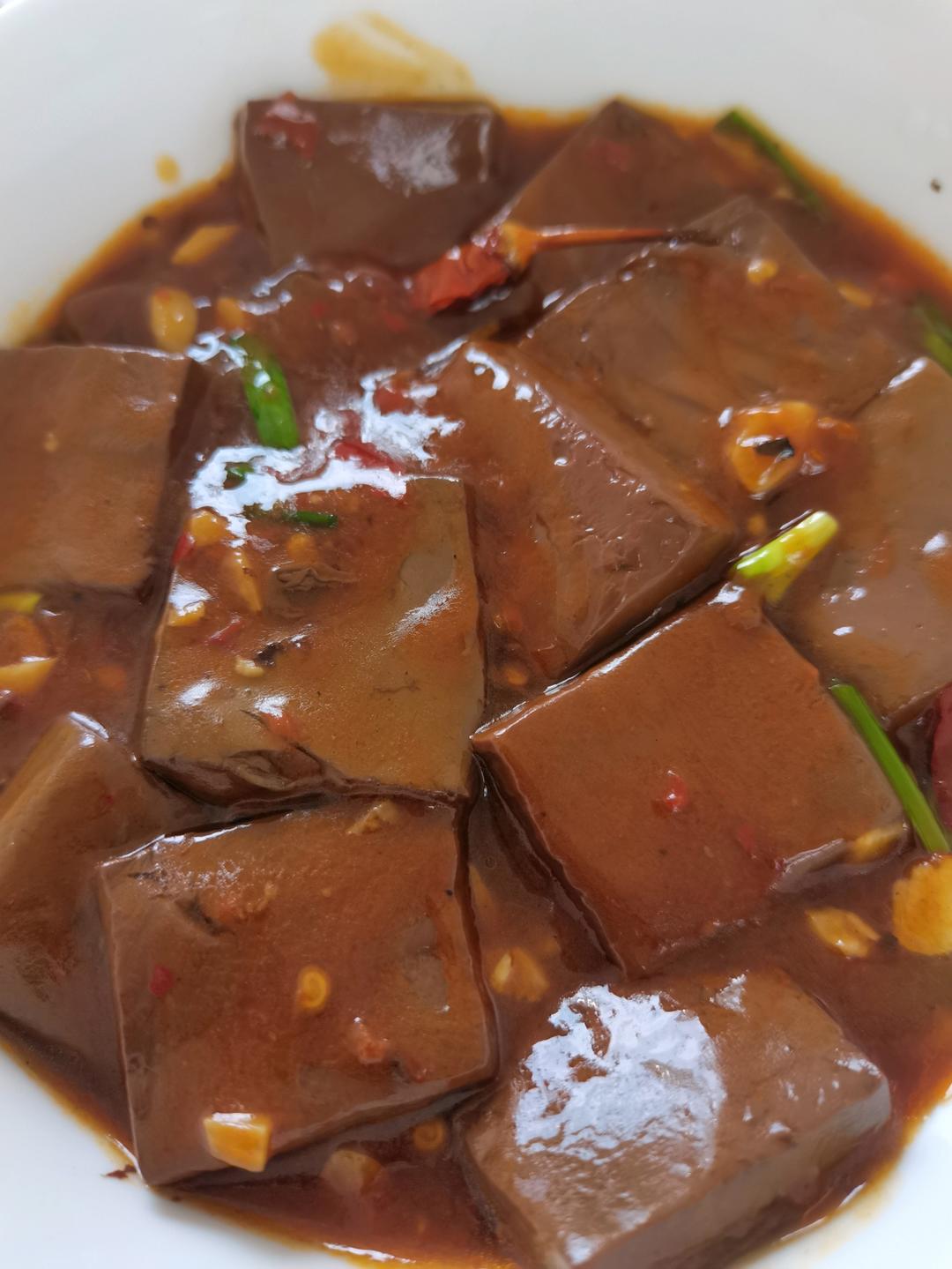 能吃两碗饭的红烧鸭血！