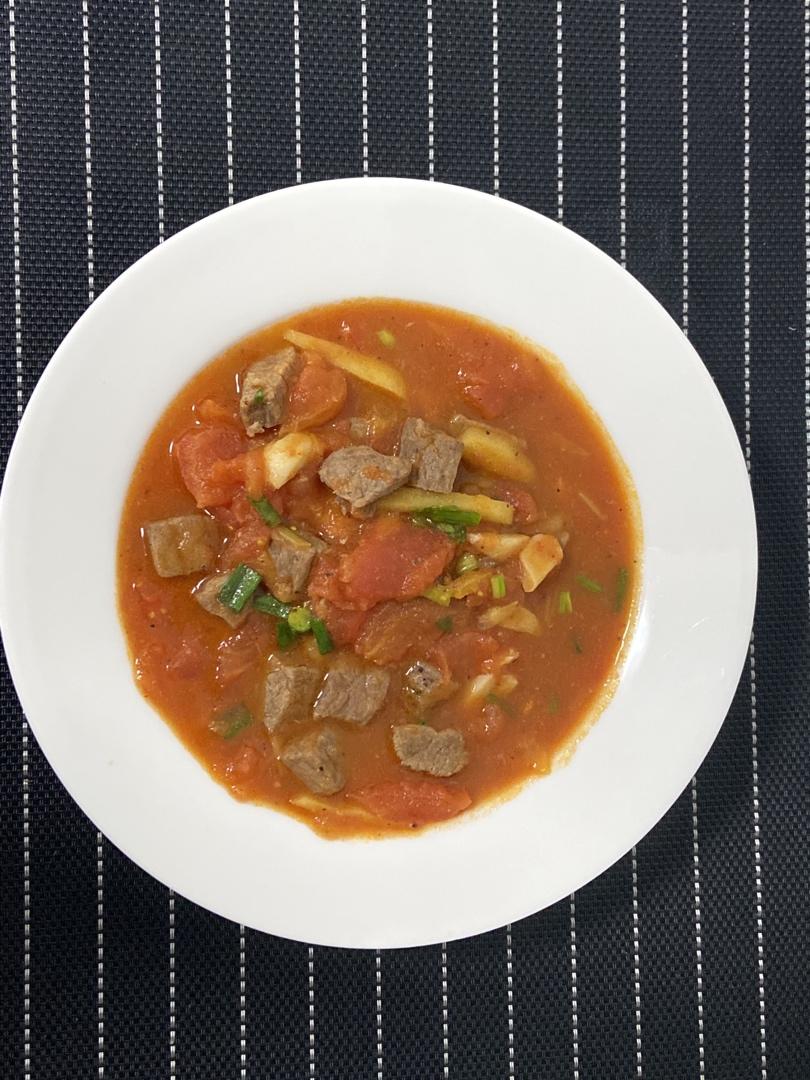 厨师长教你：“西红柿炖牛肉”的家常做法，营养又美味