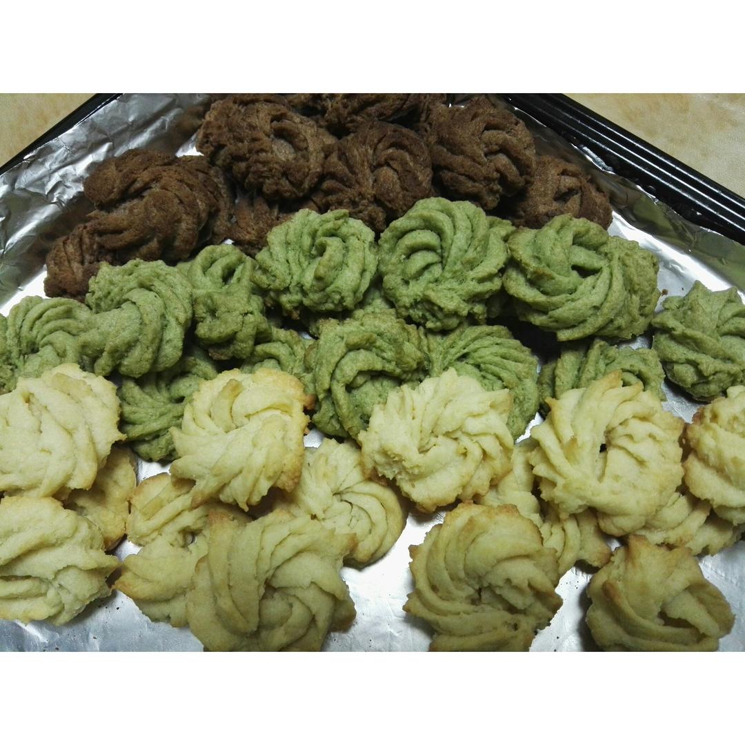 多种口味曲奇（香草、巧克力、抹茶）