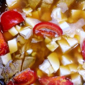 剥皮鱼番茄汤的做法 步骤1