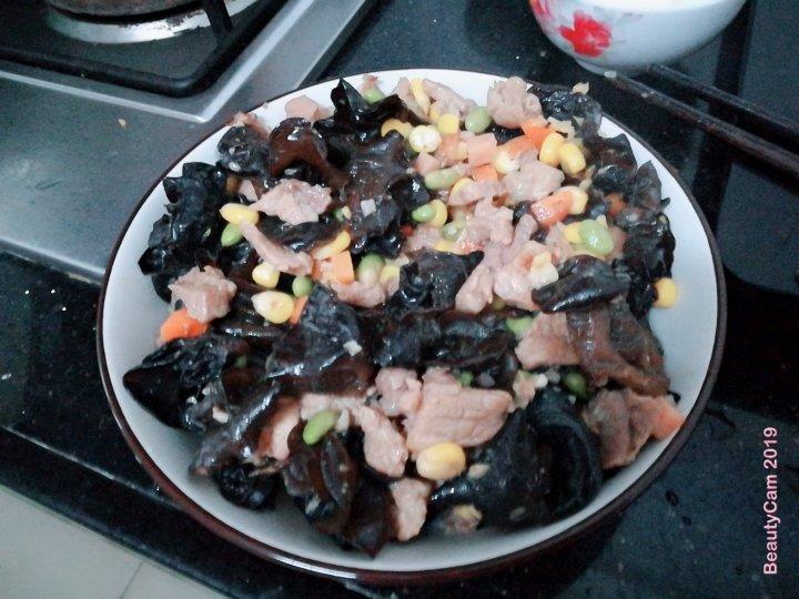 小炒牛肉泡馍