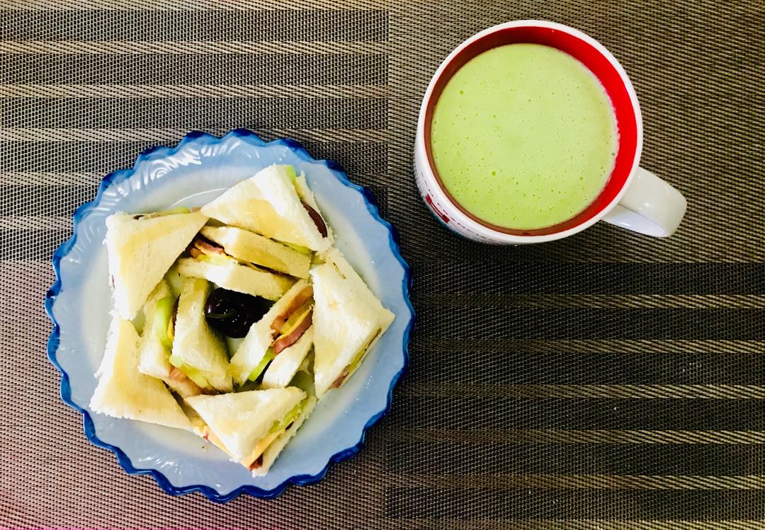 牛油果奶昔