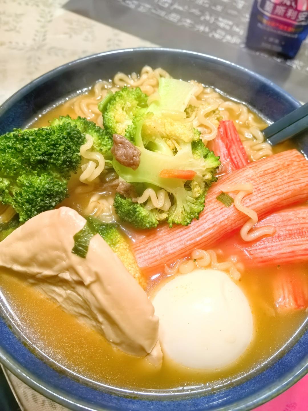韩国大学食堂的辛拉面做法