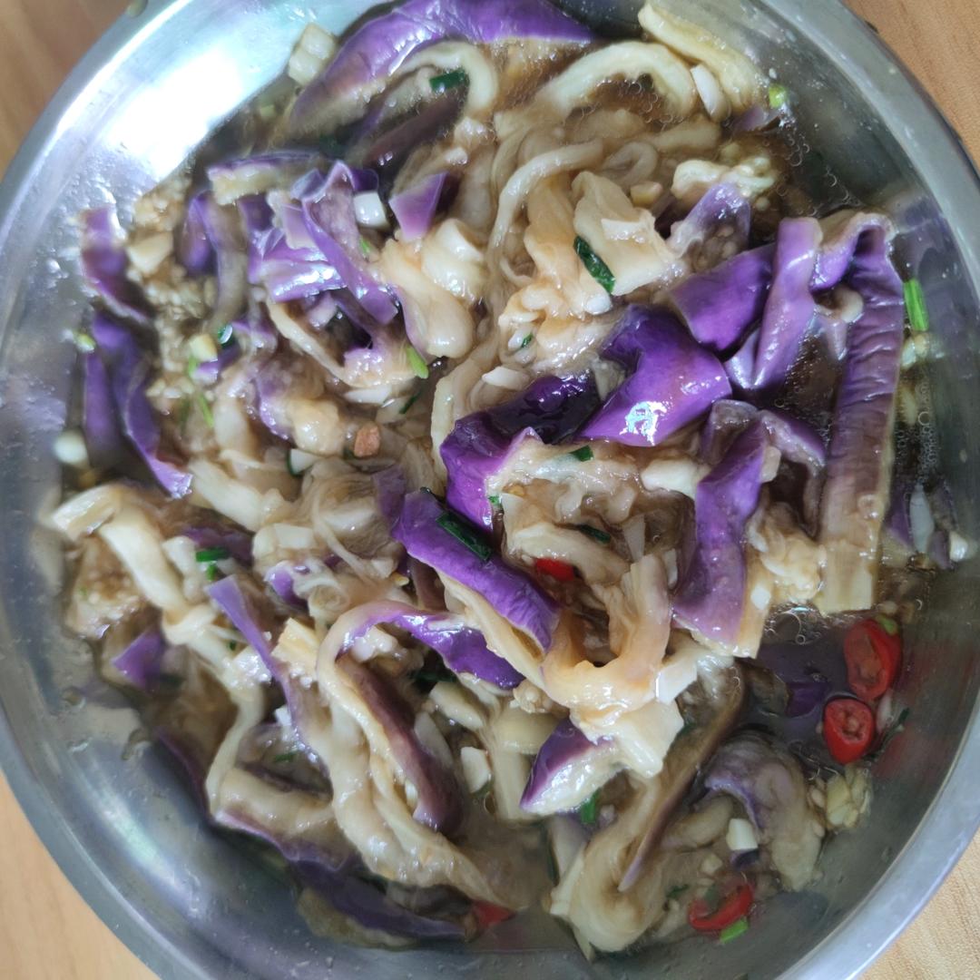 简单好吃蒜蓉蒸茄子