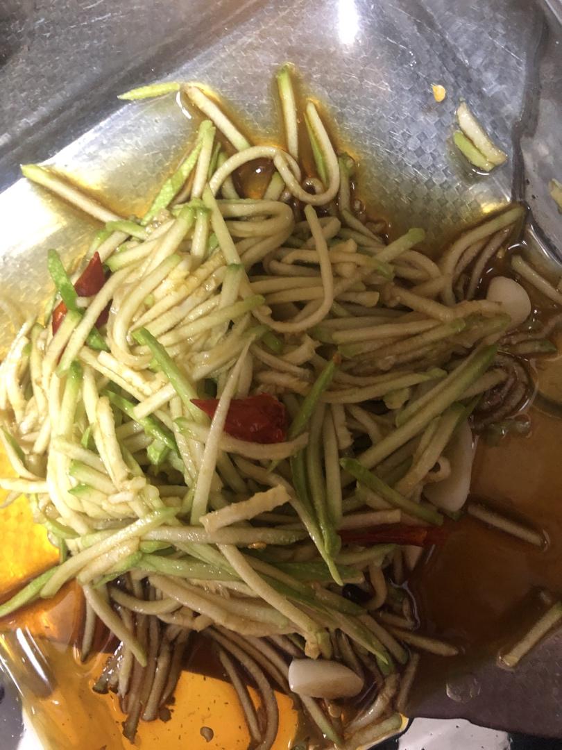 捞汁西葫芦