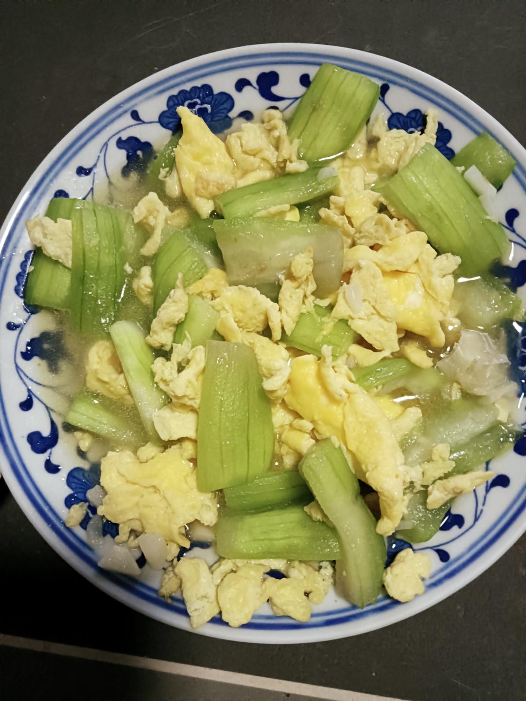 丝瓜炒鸡蛋5分钟夏日防暑快炒