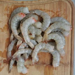 香脆🍤凤尾虾的做法 步骤1