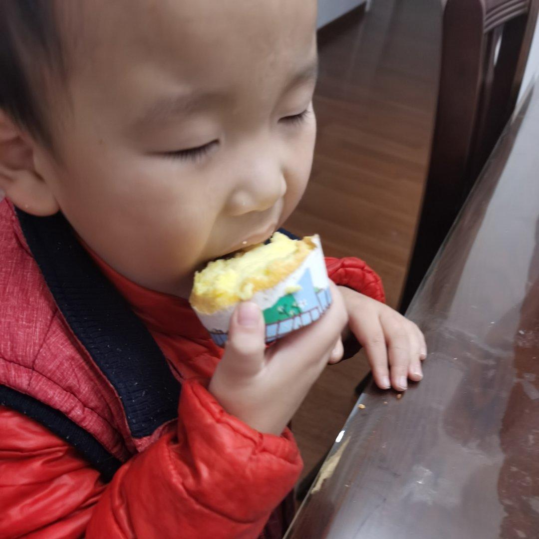 纸杯蛋糕 8寸戚风蛋糕的量