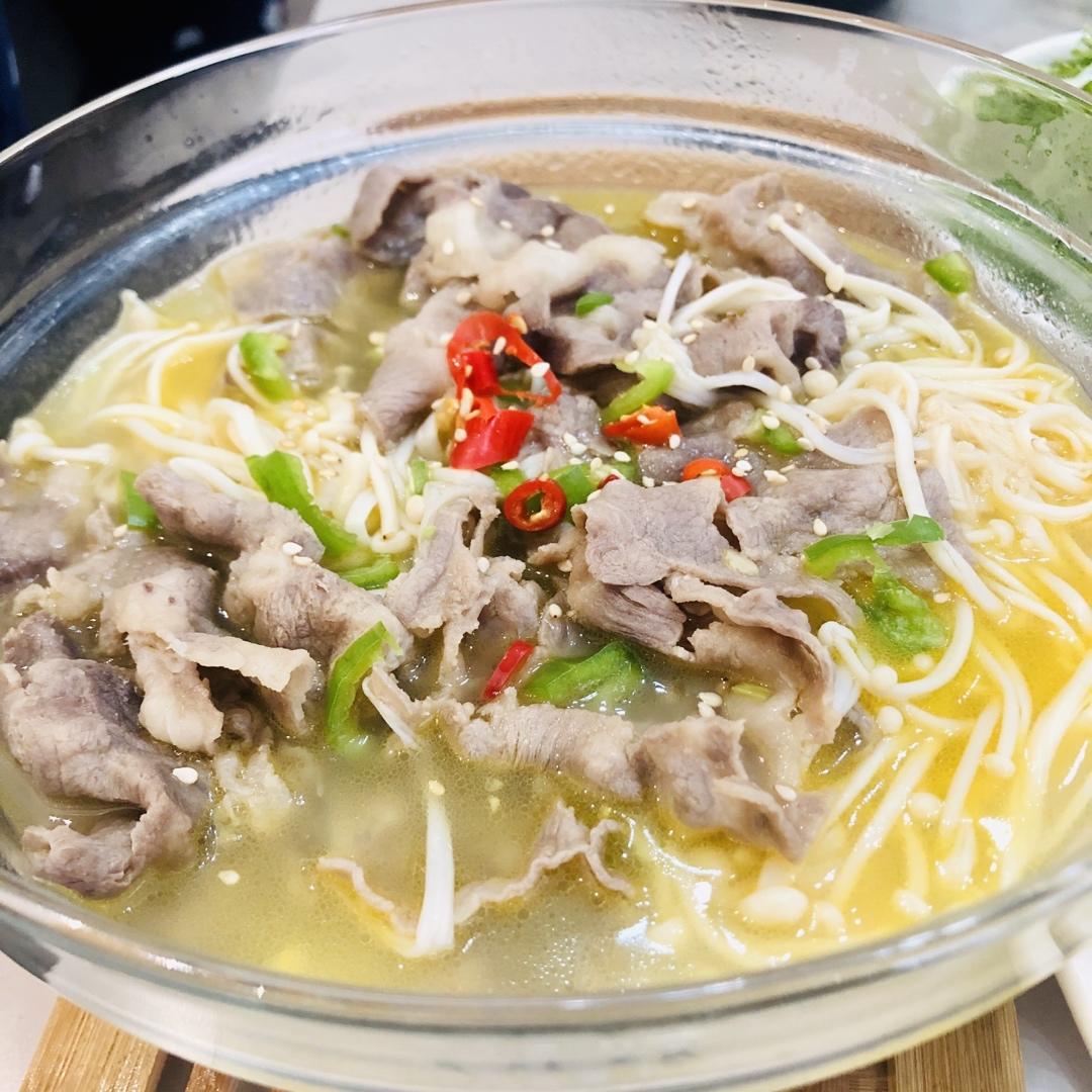 酸汤肥牛