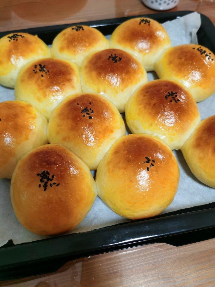 超级软～豆沙面包