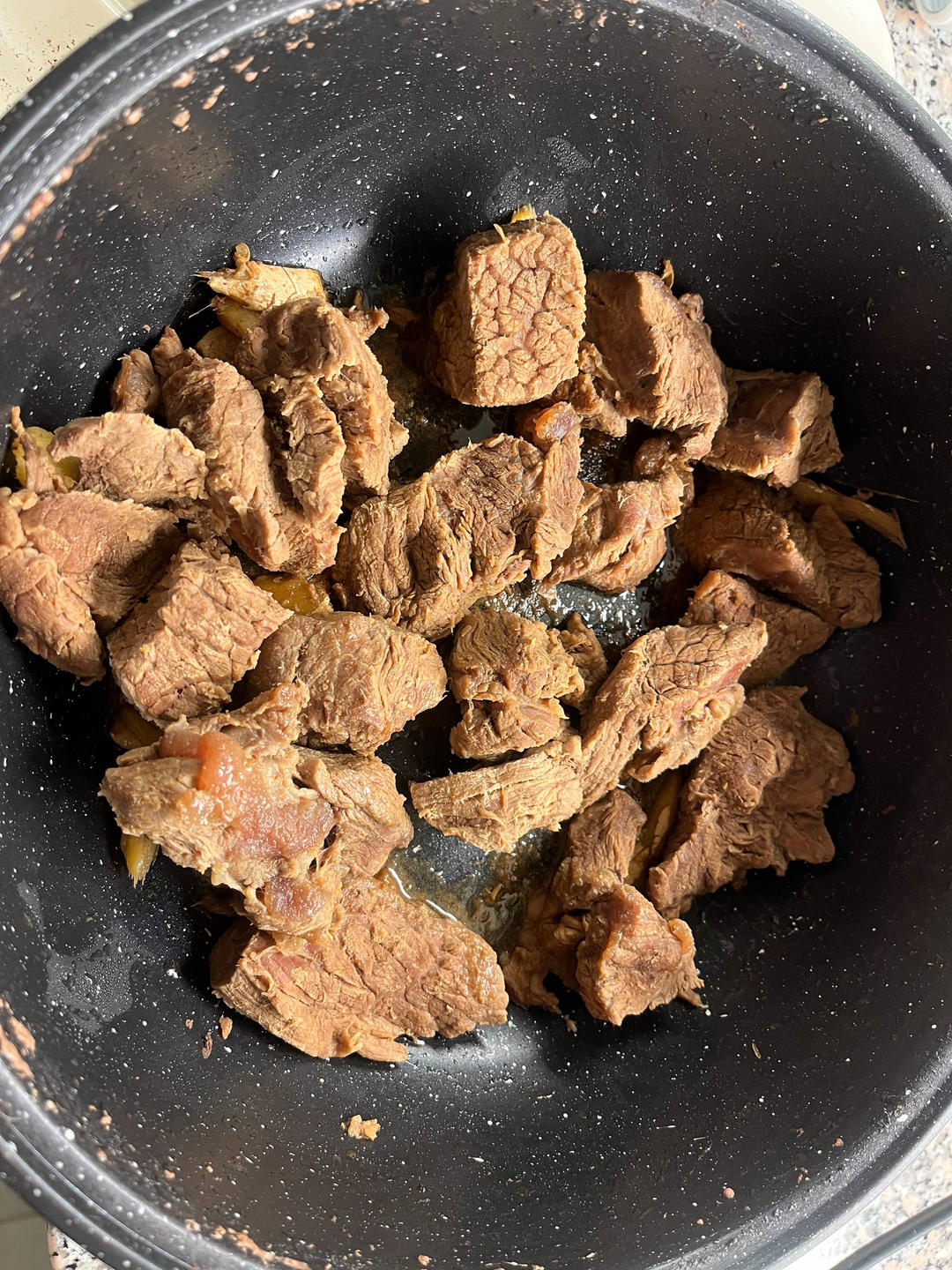 牛肉遇到真爱～   番茄  土豆 胡萝卜（独一无二的红烩牛肉 牛腩）