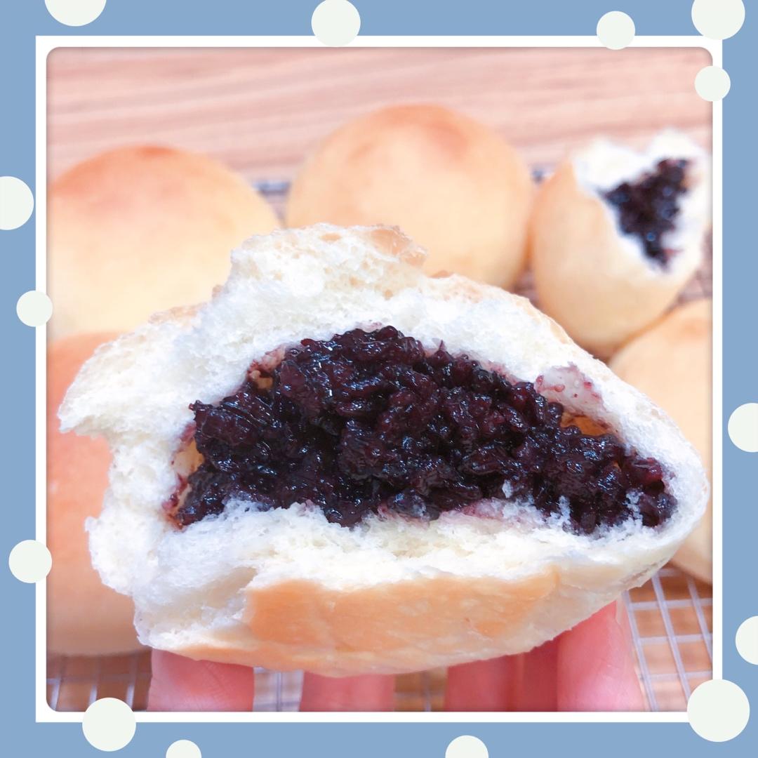 软软萌萌的紫米小面包