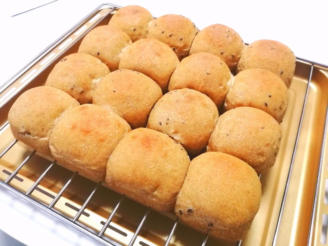 高水量全麦小餐包 小美7分钟揉面