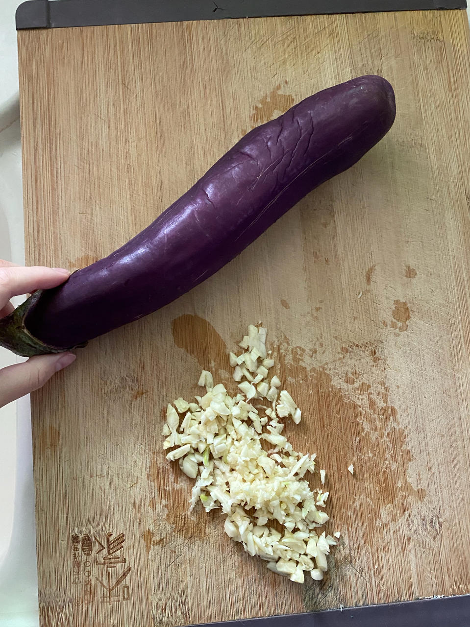 在家就能吃的简单健康烤茄子