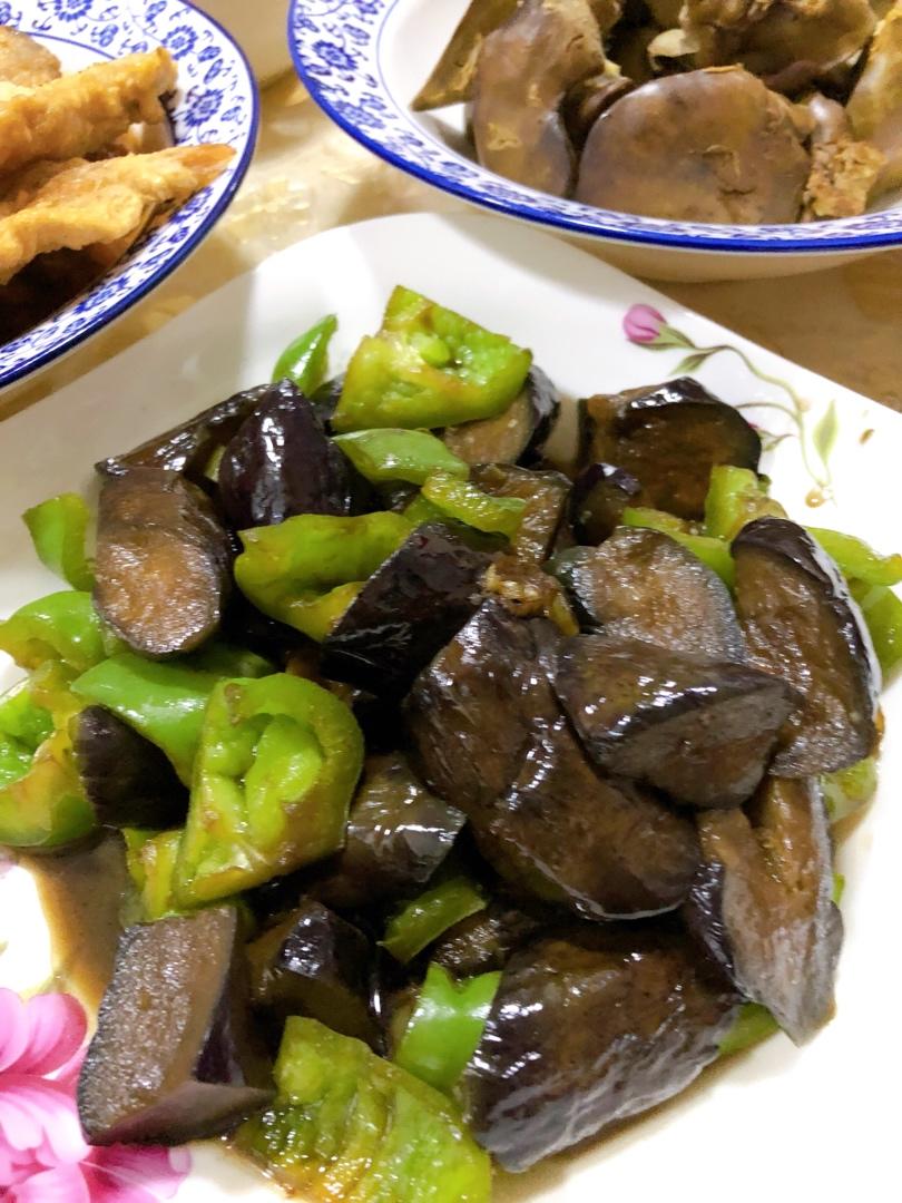 青椒炒茄子