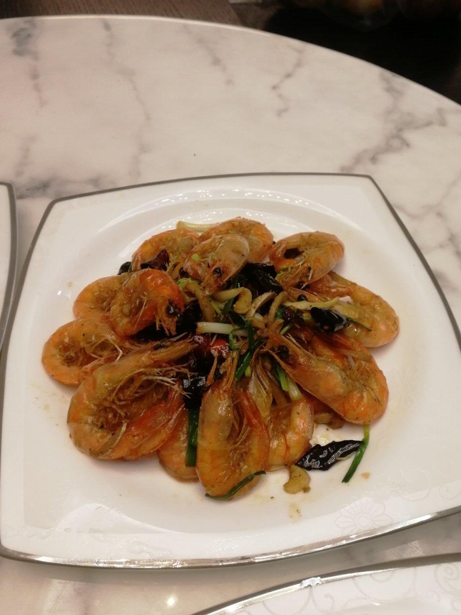 香辣爆虾  （简单又美味）