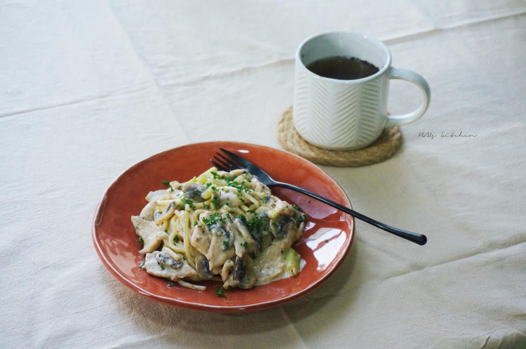 双重芝士虾仁波菜意面（绝对过味蕾不忘🍝）