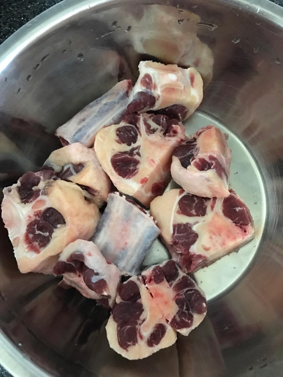 广式番茄牛尾汤/火锅汤底的做法