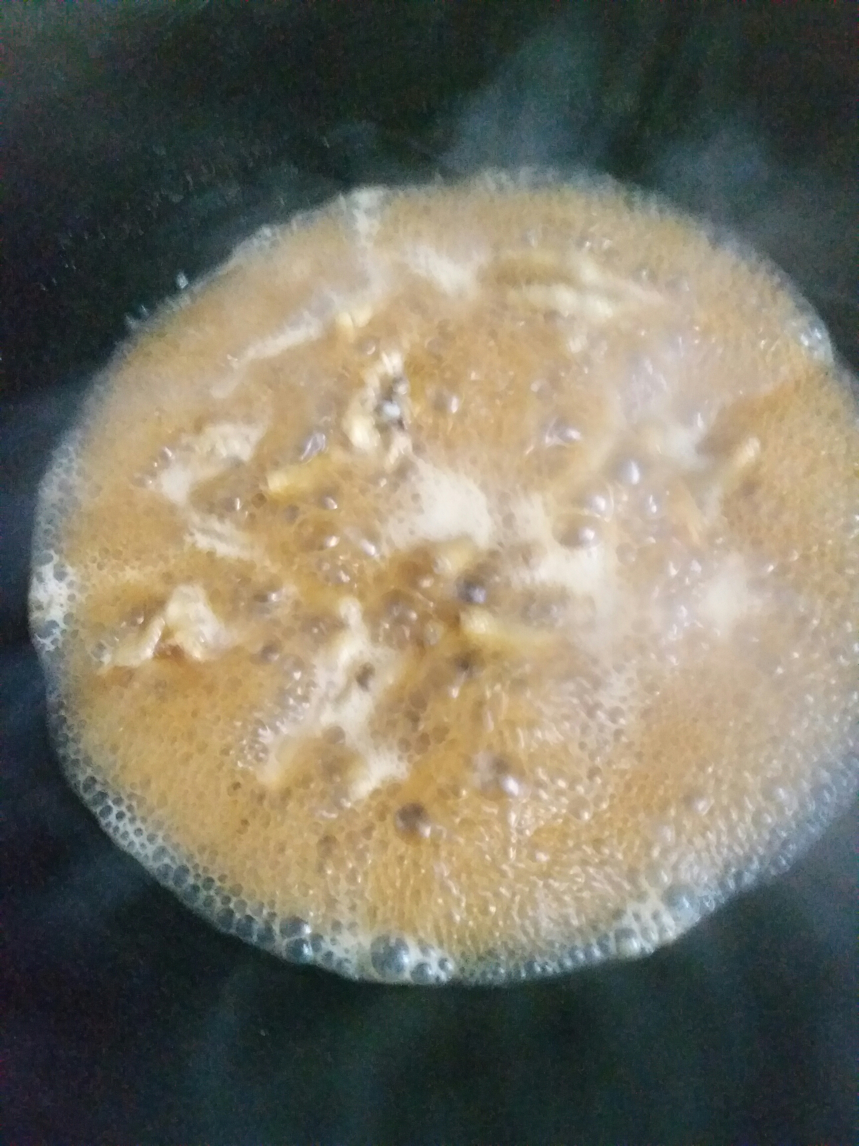 蚝油焖鸡爪子的做法 步骤1