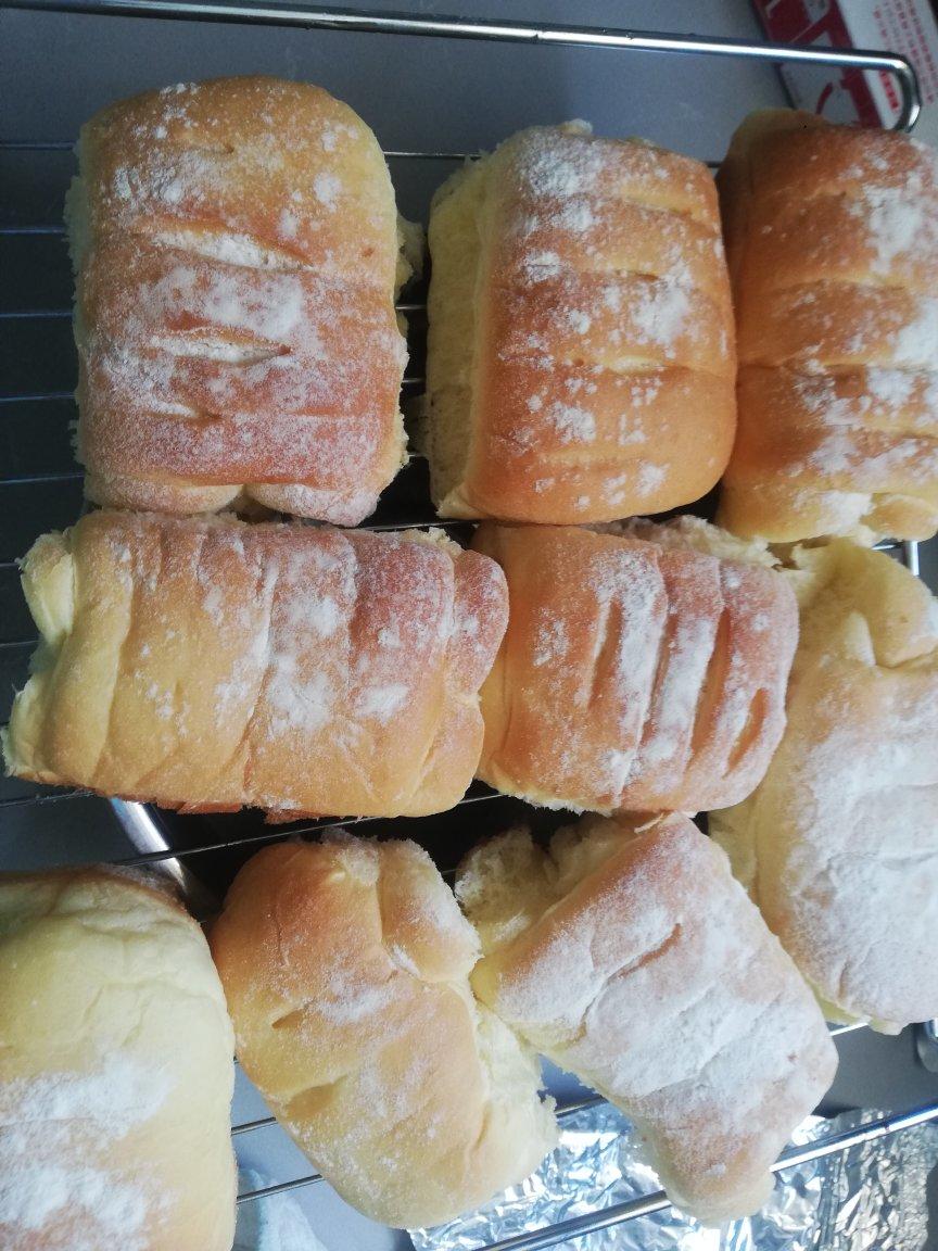 软到不知所措的牛奶卷