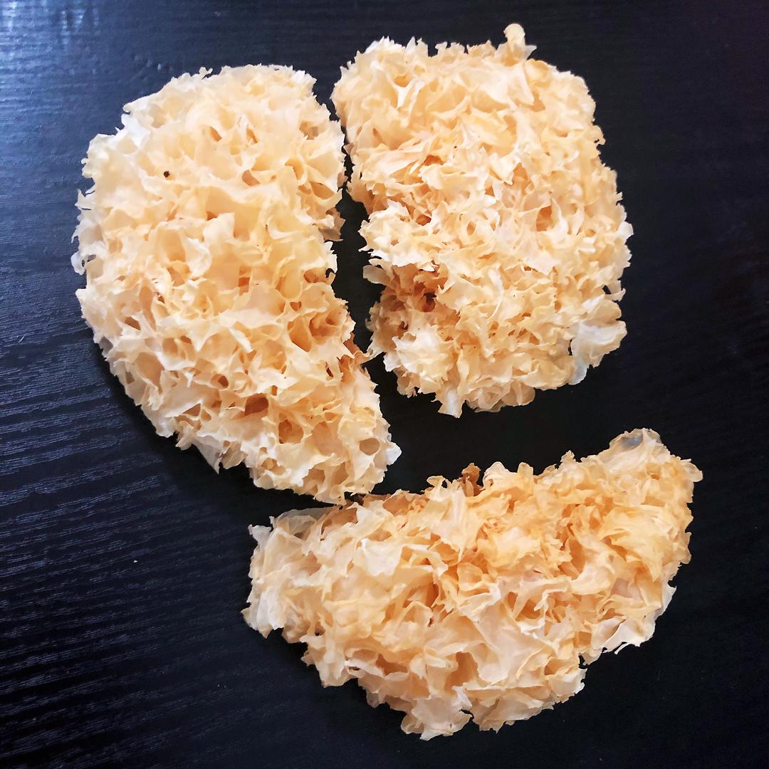 电饭锅三次粥程序必出胶质的银耳羹的做法步骤图 卢小胖儿 下厨房