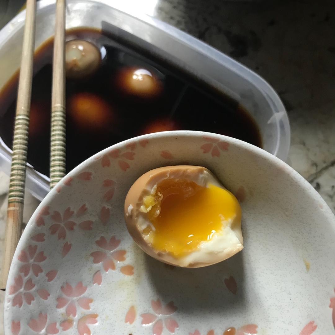溏心卤蛋