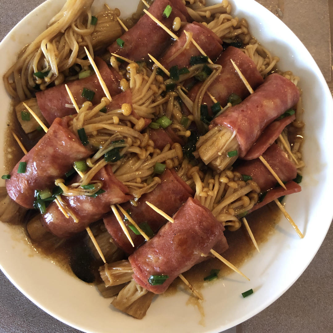 快手十分钟【金针菇培根卷】