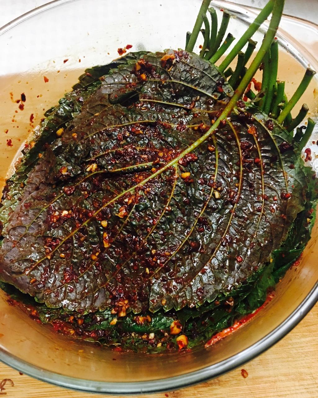 琴儿的荤素小厨房儿做的腌苏子叶