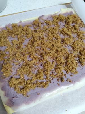 葡萄干蛋糕卷/麻薯芋泥肉松馅/奶牛花纹的做法 步骤17