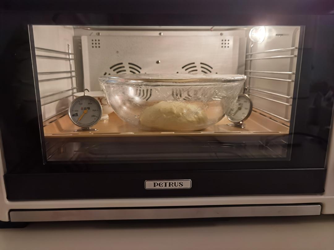 香脆柔软的蜂蜜脆底面包