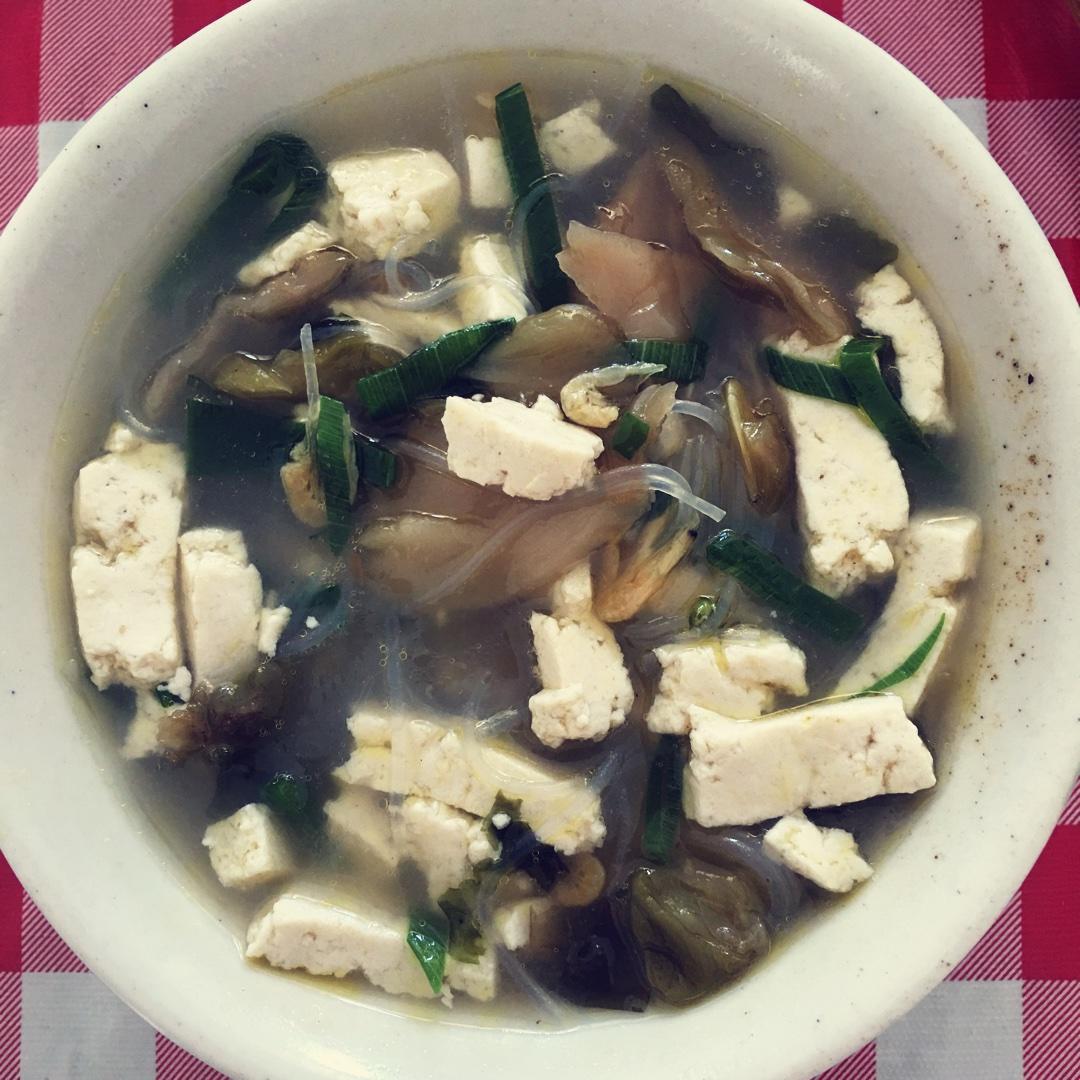 榨菜豆腐汤的做法