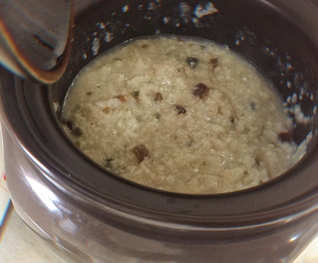十五分钟快手之香滑皮蛋瘦肉粥(附五分钟电饭煲电压力锅更快捷方法)