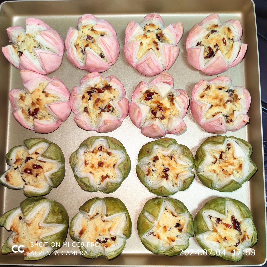 奶香椰蓉荷花酥