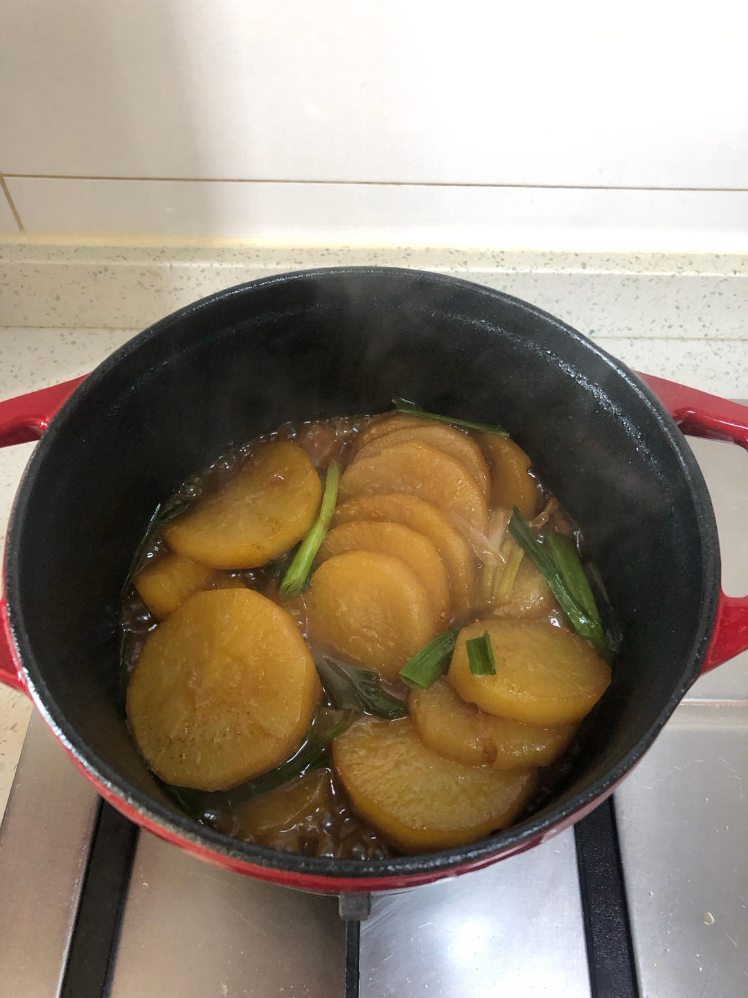 比肉好吃的【鲍汁萝卜煲】，成本5元，热乎饱全家！