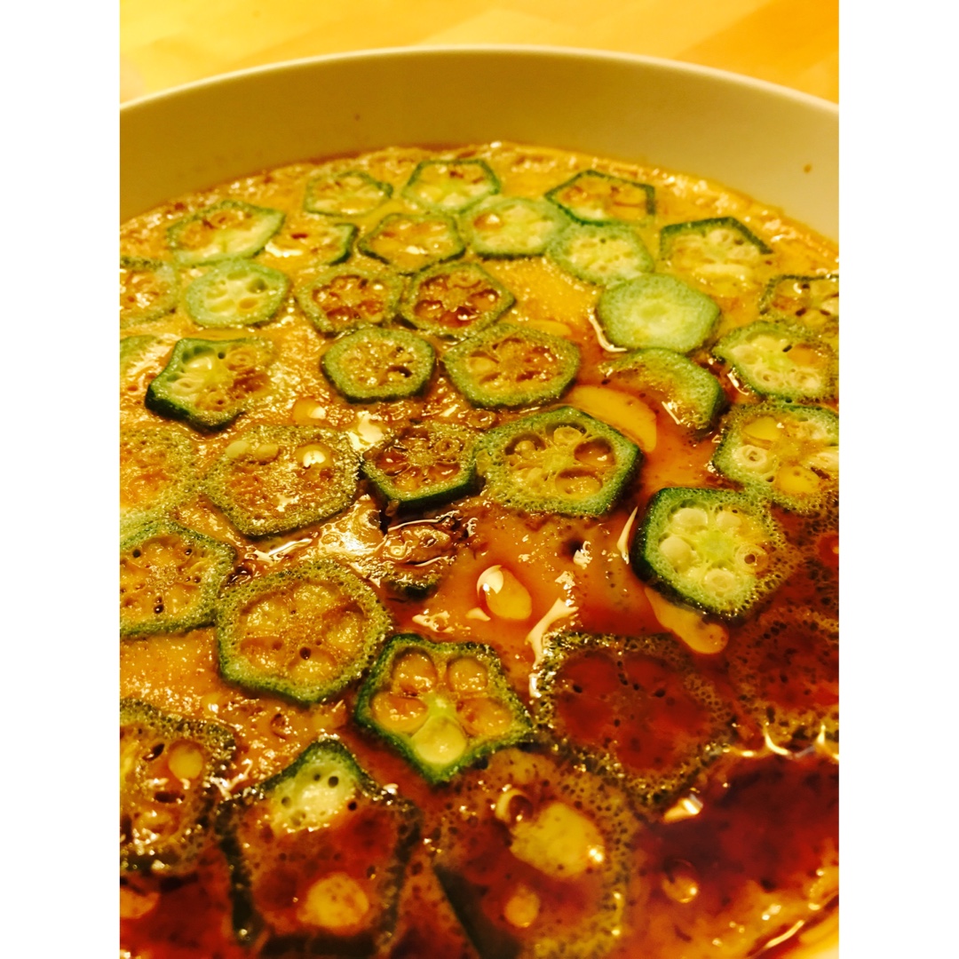 颜值控-做一朵开在碗里的花秋葵蒸水蛋