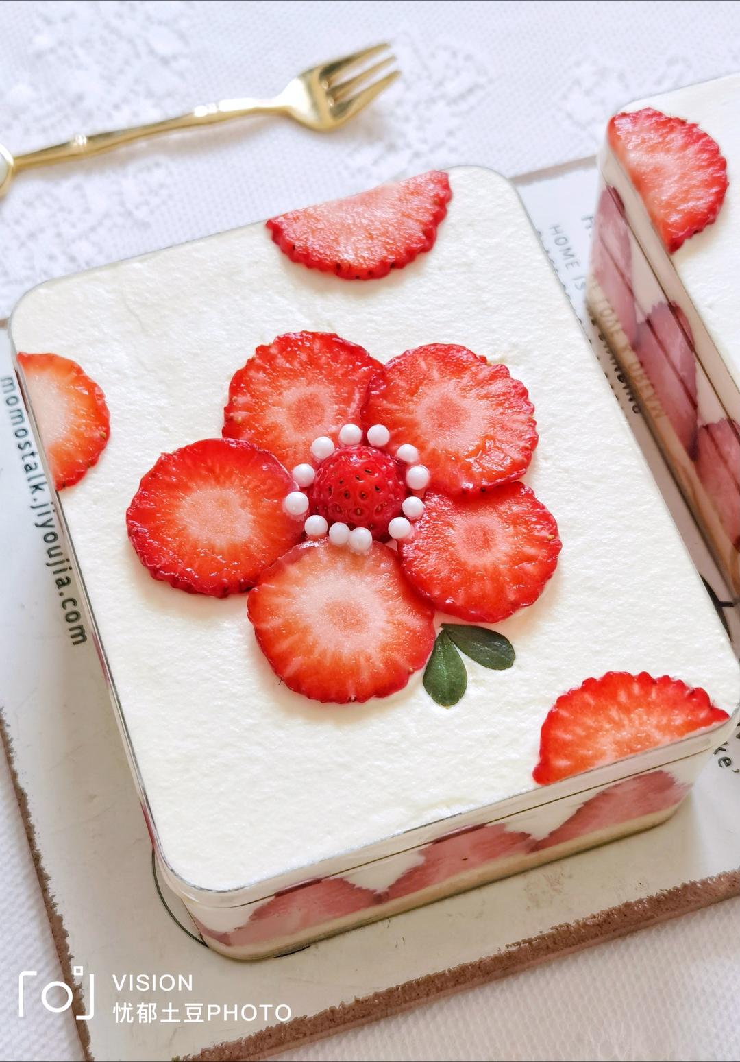 ‼️高颜值甜品🍰草莓盒子蛋糕🍓