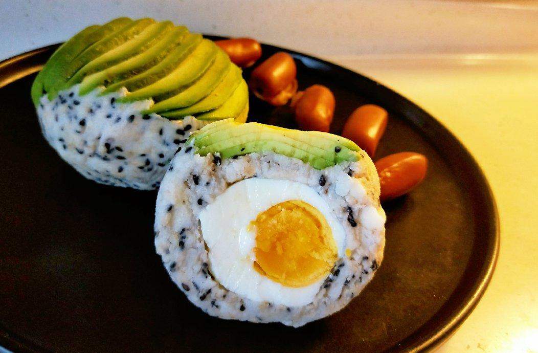 牛油果藜麦山药饭团