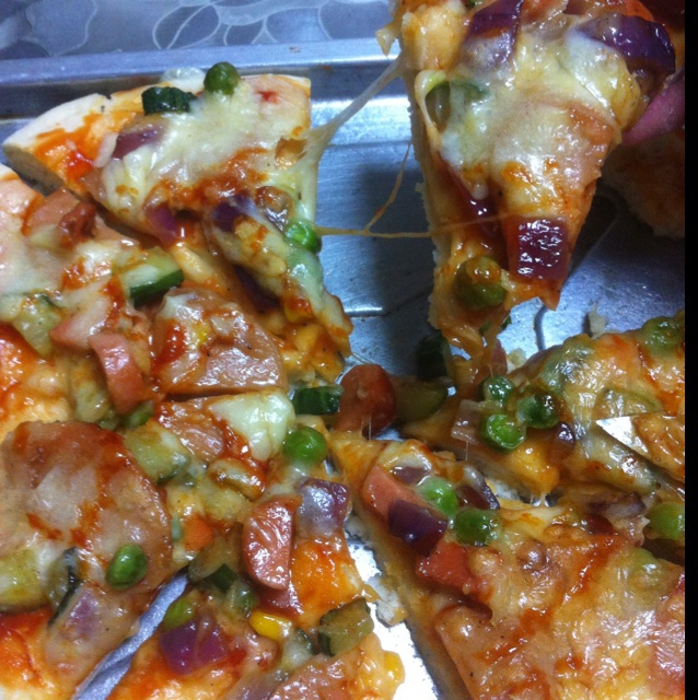 厚底鲜虾培根披萨