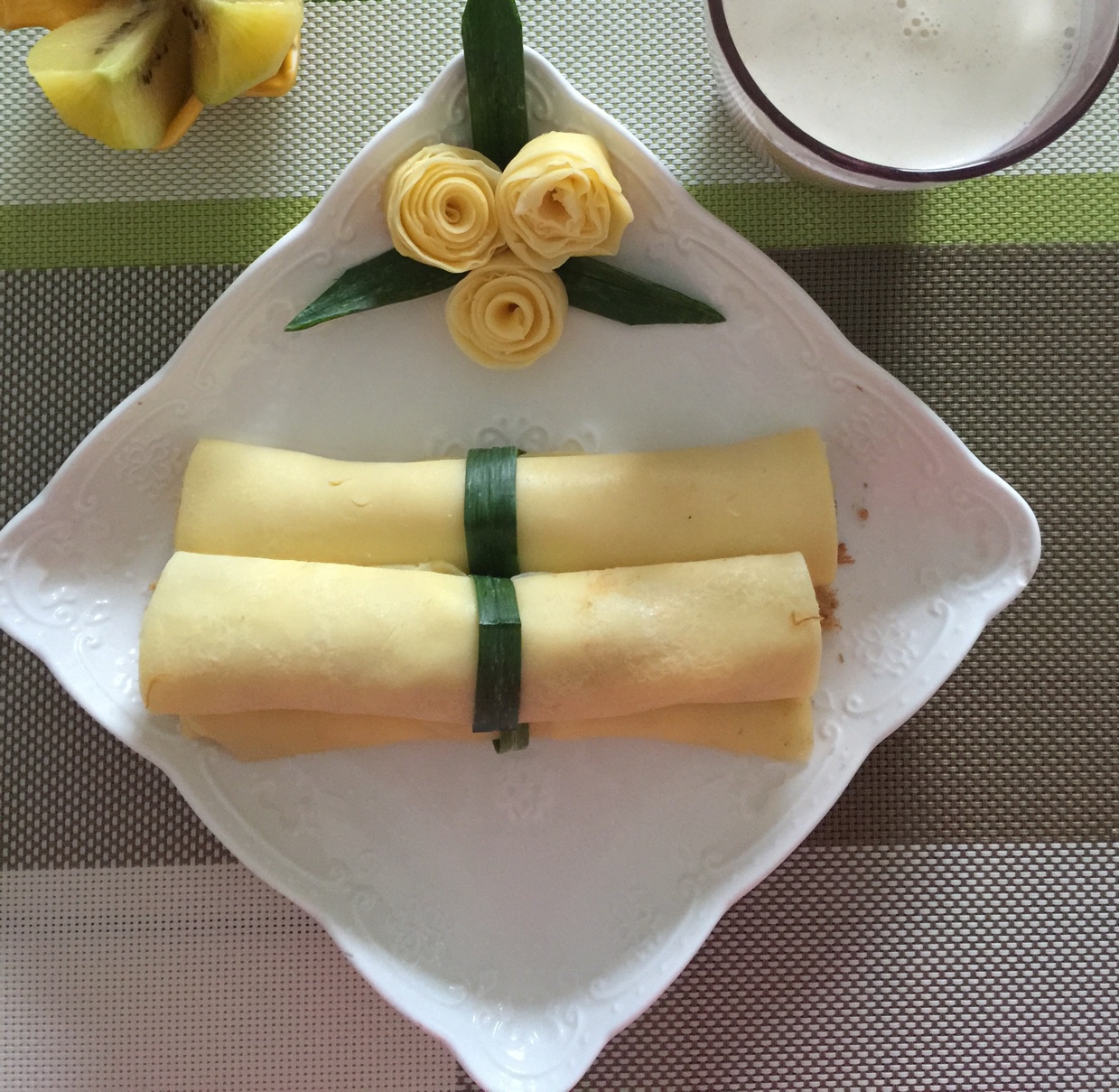 黄金沙拉肉松卷