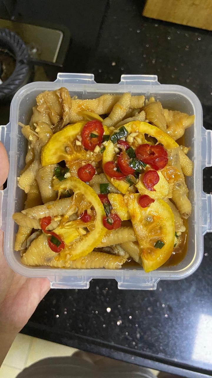 凉拌柠檬🍋鸡爪的做法