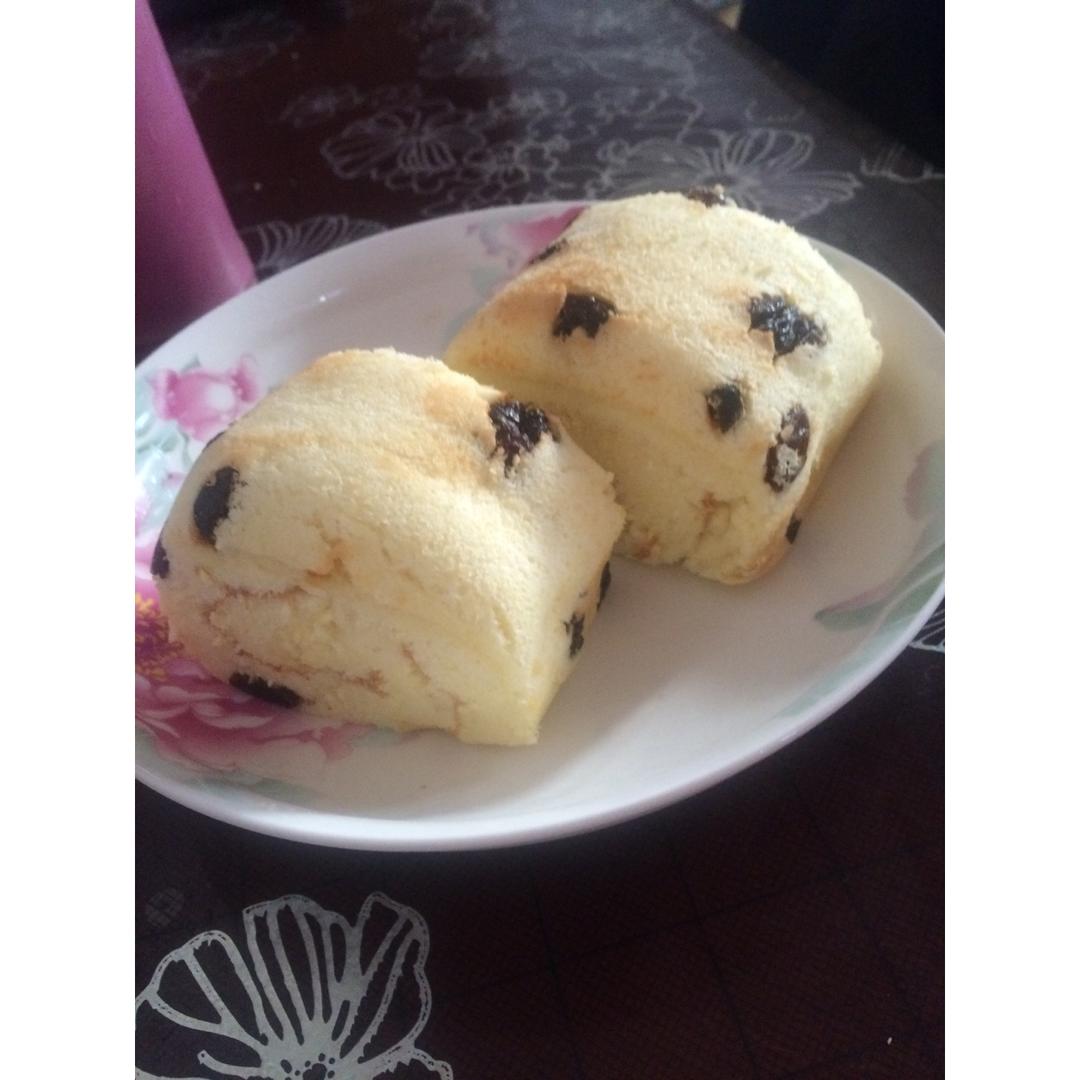 葡萄干蛋糕卷