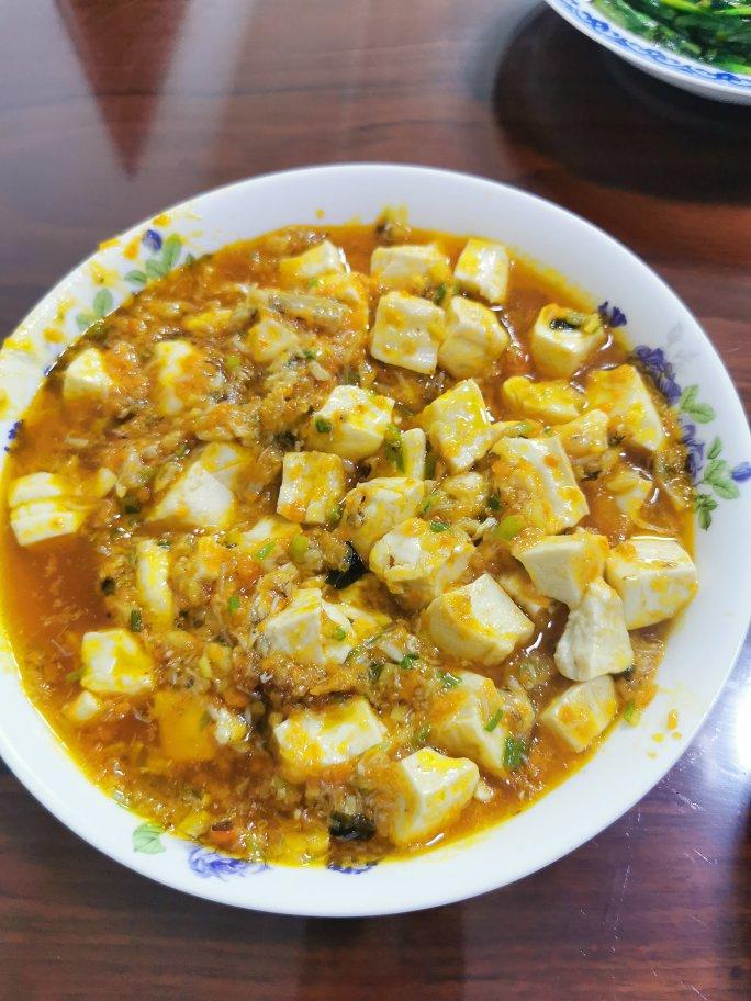 蟹粉烩豆腐