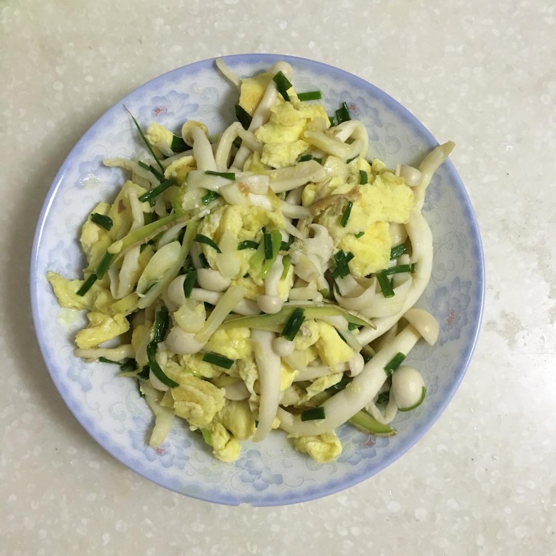 海鲜菇炒鸡蛋